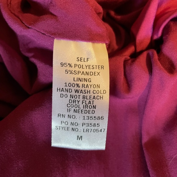 Fuchsia romper size medium - Picture 4 of 6